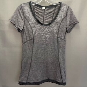 LULULEMON chic yoga feather print silver bullet weathered cinch ruched sport top